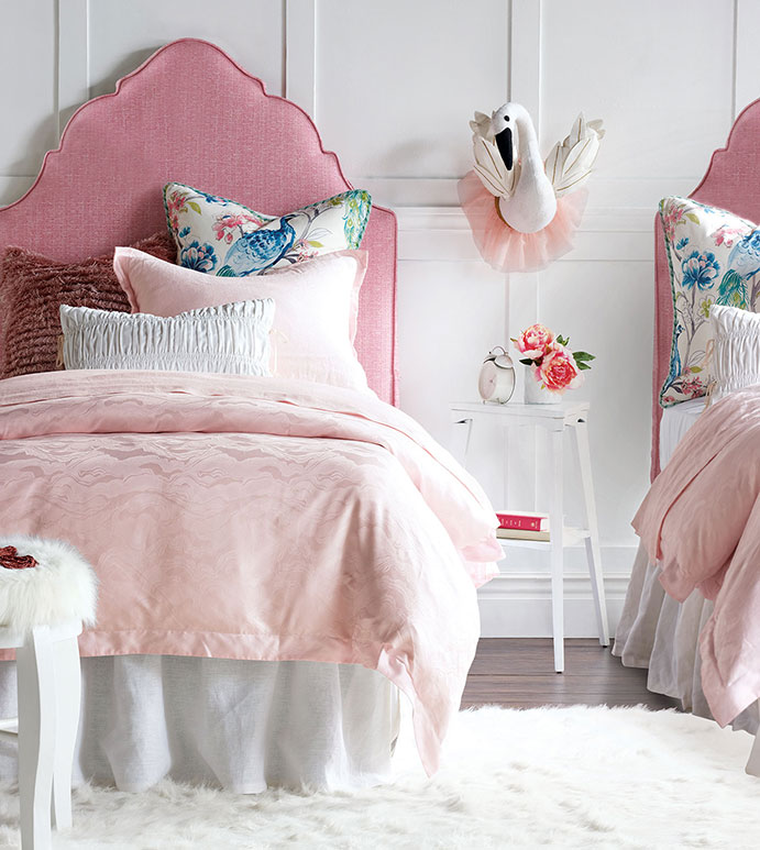 Let Decorating Den Interiors create the perfect children's room or kids bedroom for your child or your grandchild.