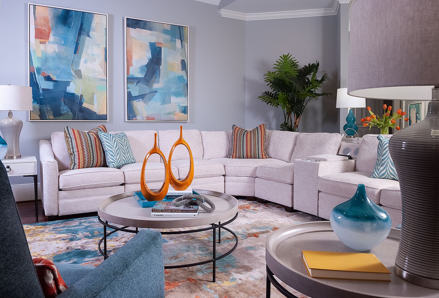 Interior design ideas for open concept living rooms. 